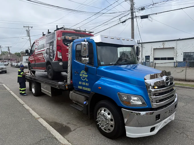 Top Gear blue flatbed tow truck